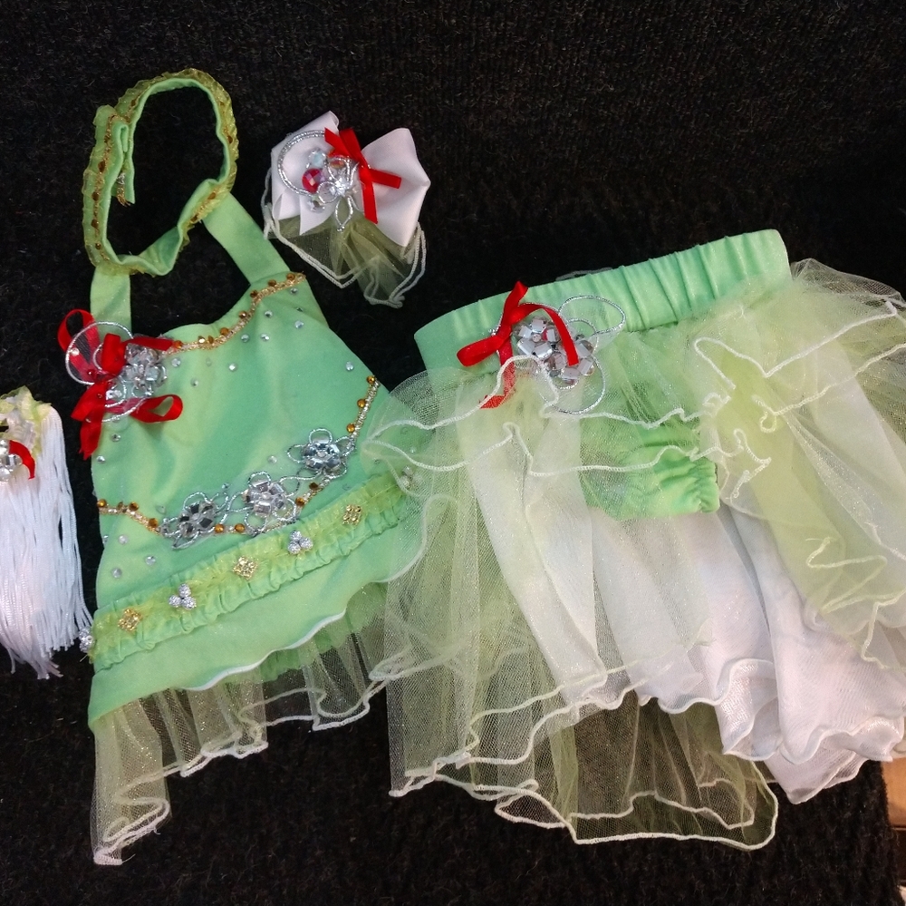 Pageant Theme wear OOC